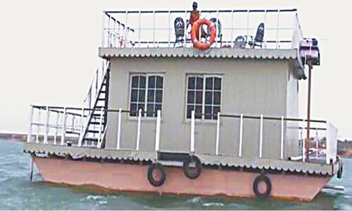 Floating hut adds to Keenjhar Lake’s beauty Floating hut adds to Keenjhar Lake’s beauty