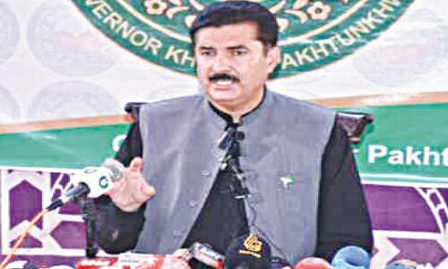 Governor Kundi shows olive branch to KP govt after war of words