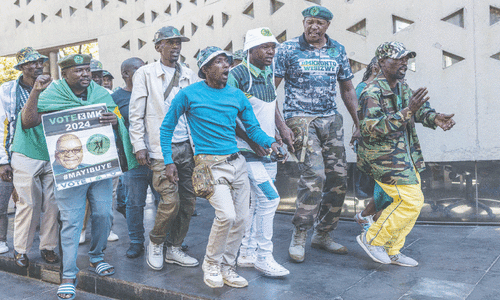 South Africa&rsquo;s top court strikes Zuma from ballot