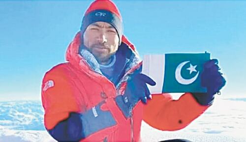 Sirbaz summits Everest sans supplementary oxygen
