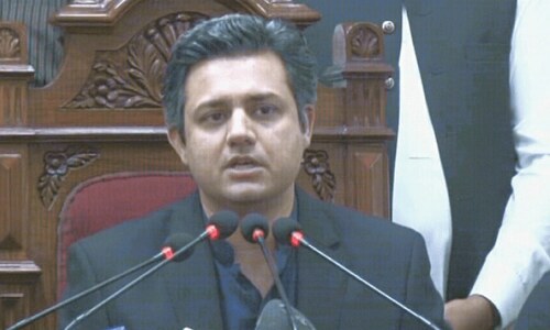 Hammad Azhar evades arrest as CTD team raids PTI secretariat