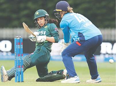 England women draw first blood against Pakistan