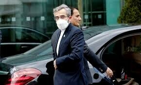 Iran&rsquo;s top diplomat confirms talks with US