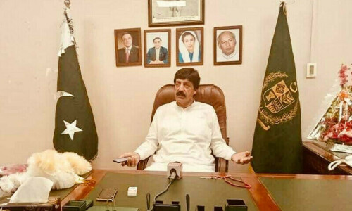 Punjab governor hopes consensus to be reached between govt, journalists over defamation bill Punjab governor hopes consensus to be reached between govt, journalists over defamation bill