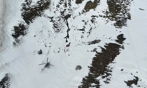Himalayan blizzard kills nine Indian trekkers