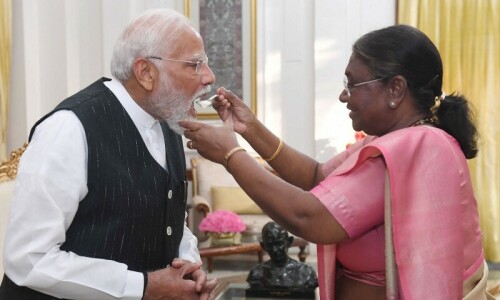 India&rsquo;s president invites Modi to head new coalition govt, swearing-in on Sunday