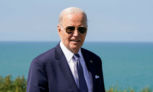 Biden’s aide says US may deploy nuclear weapons to ‘deter China, Russia’ Biden’s aide says US may deploy nuclear weapons to ‘deter China, Russia’
