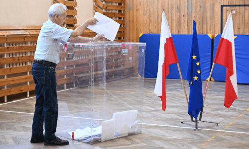 European Parliament set for shift to right as final votes cast