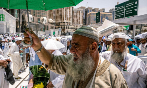 Pilgrims flock to Makkah for Haj under shadow of Gaza conflict