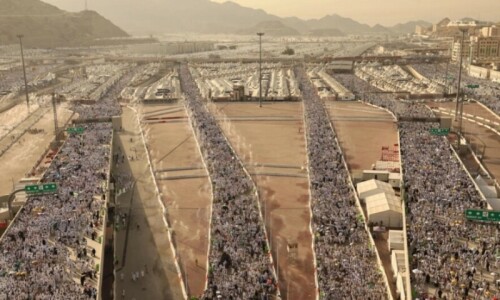 19 Iranian, Jordanian pilgrims die during Haj 19 Iranian, Jordanian pilgrims die during Haj