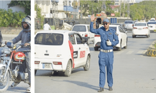 Traffic wardens in Rawalpindi left hung out to dry amid sweltering heat Traffic wardens in Rawalpindi left hung out to dry amid sweltering heat