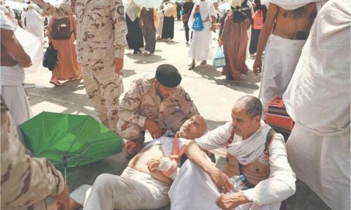 Deadly heatwaves scorch cities on four continents