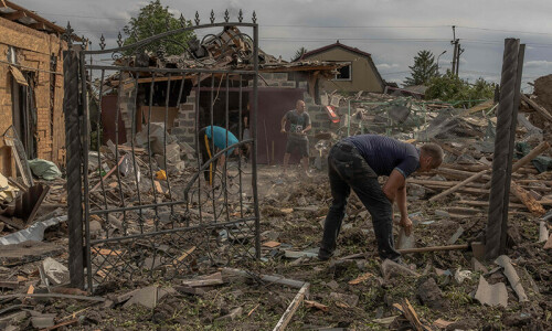 Russia blames US for missile attack on Crimea, vows reprisal