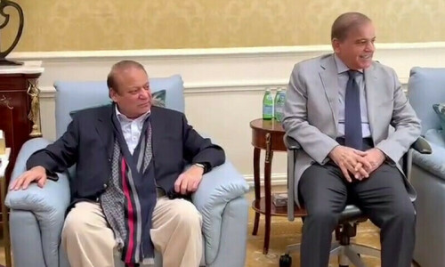 Nawaz favours consultation on important decisions