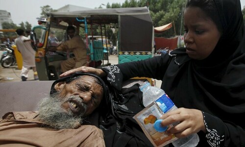 Four more die from heatstroke as hot, humid weather persists in Karachi