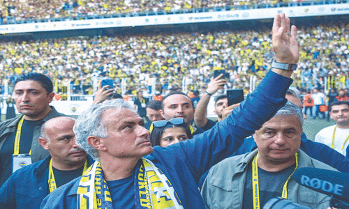 Mourinho unveiled as new Fenerbahce manager