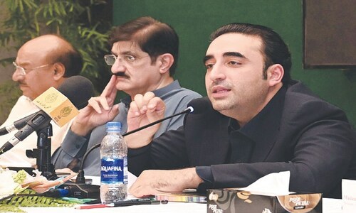 Pull your socks up, Bilawal asks PPP ministers, lawmakers Pull your socks up, Bilawal asks PPP ministers, lawmakers