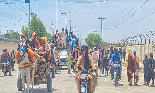 20 more injured, 45 held as Chaman remains restive
