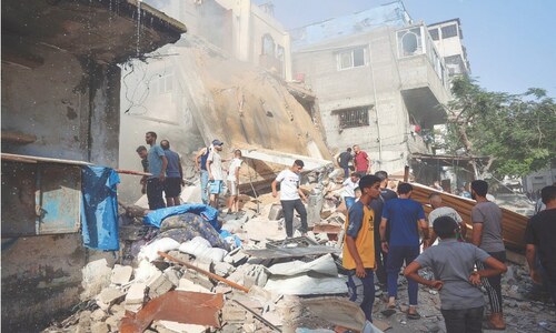 Rare day of relative calm as Gaza sees &lsquo;tactical pause&rsquo; for aid