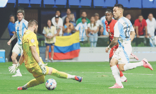 Argentina start Copa America defence with win over Canada