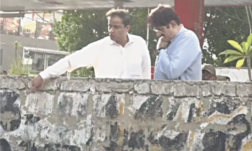 Murad asks  mayor to ensure  de-silting of drains before monsoon