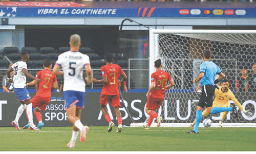 Uruguay, US make winning starts to Copa campaigns