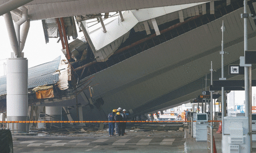 Delhi airport roof collapses months after inauguration