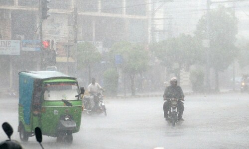 Rain, hailstorm bring respite for heat-stricken Lahorites Rain, hailstorm bring respite for heat-stricken Lahorites