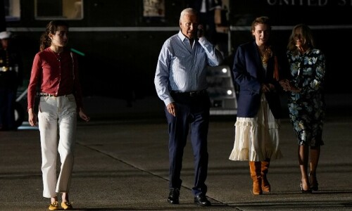 Top Democrats rule out replacing Biden amid calls for him to quit 2024 US election race