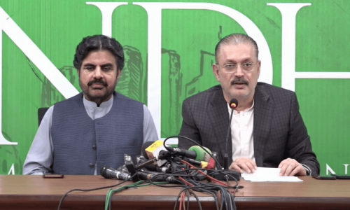 MQM-P, PPP trade barbs over ‘politics of hatred’ MQM-P, PPP trade barbs over ‘politics of hatred’