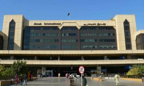 UAE team satisfied with security at Islamabad, Karachi airports UAE team satisfied with security at Islamabad, Karachi airports