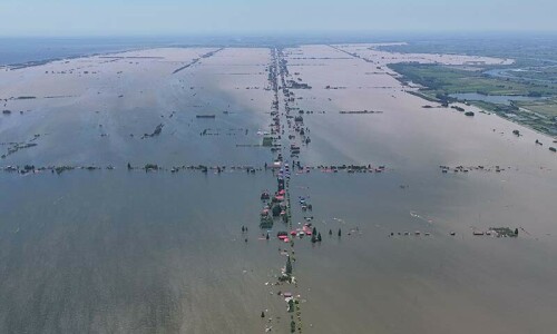 Dam breach triggers floods in China Dam breach triggers floods in China