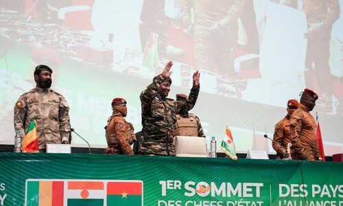 Sahel military chiefs mark divorce from West Africa bloc