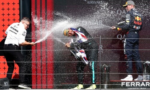 Hamilton wins British Grand Prix to end three-year drought Hamilton wins British Grand Prix to end three-year drought