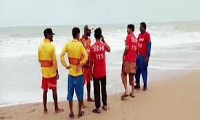 Two picnickers drown at Karachi&rsquo;s Clifton, Hawkesbay beaches