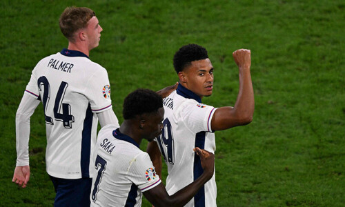 England beat Netherlands, to meet Spain in Euro final