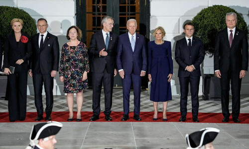 Biden, Nato pledge fresh Ukraine aid, membership Biden, Nato pledge fresh Ukraine aid, membership