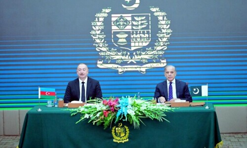 Pakistan, Azerbaijan agree to expand investment volume upto $2bn Pakistan, Azerbaijan agree to expand investment volume upto $2bn