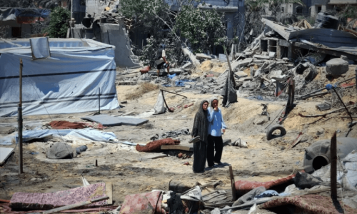 Israeli strike kills 71 in Gaza humanitarian zone Israeli strike kills 71 in Gaza humanitarian zone