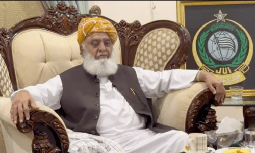 JUI-F, PTI at odds over dissolving KP Assembly, mass resignations JUI-F, PTI at odds over dissolving KP Assembly, mass resignations