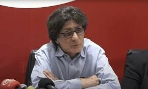 Wary of &lsquo;past errors&rsquo;, PTI on edge over resignations