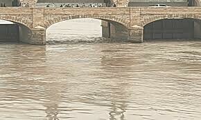One of damaged Sukkur Barrage gates replaced
