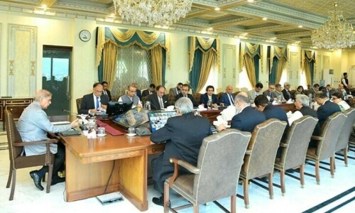PM Shehbaz asks FBR to ensure seamless refunds to exporters PM Shehbaz asks FBR to ensure seamless refunds to exporters