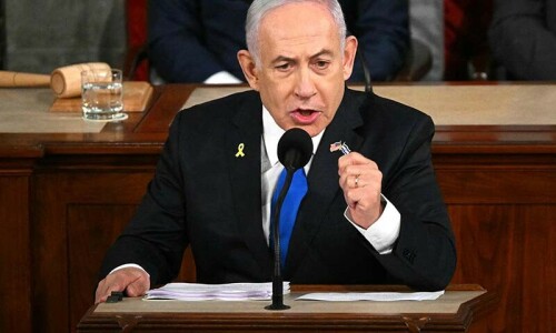 Israeli PM calls for global alliance against Iranian &lsquo;axis of terror&rsquo; as thousands protest outside US Capitol