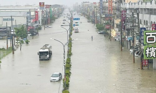 Five killed, six missing as typhoon batters Taiwan