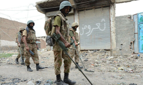 Forces kill ‘close associate of Gul Bahadur’ in North Waziristan: ISPR Forces kill ‘close associate of Gul Bahadur’ in North Waziristan: ISPR