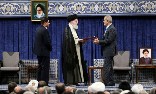 Iran’s Khamenei grants Pezeshkian presidential powers Iran’s Khamenei grants Pezeshkian presidential powers