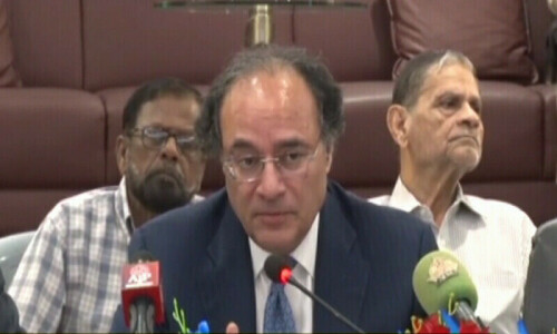CPI inflation at cusp of reaching single-digit range: finance ministry