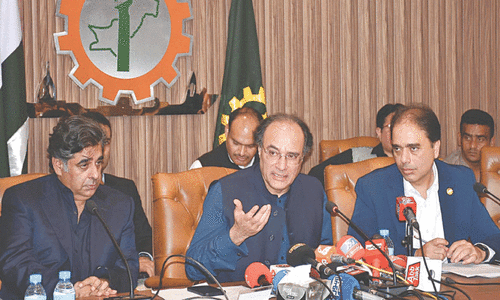 Finmin asks businesses to end bribery, pay taxes