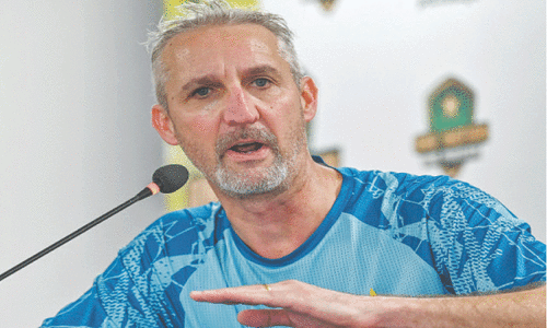 Head coach Gillespie vows consistency in Pakistan Test team